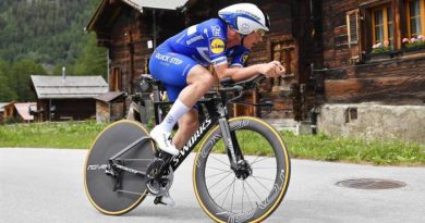 Tour de France 2022, tappa 1: vince Lampaert. Classifica generale e ordine d’arrivo