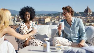 Dal liquore della locandiera al cocktail al cocco, l’affascinante storia di Disaronno