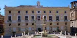 Un attacco informatico ha riportato il comune di Palermo agli anni Novanta