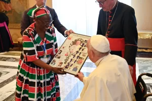 Vaticano, il Papa nomina due suore e una laica nel dicastero-chiave dei vescovi