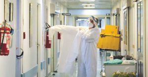 Coronavirus, 89.830 nuovi casi e 111 decessi. Il tasso di positività è al 22,5%. Superata quota 20 milioni di contagi da inizio pandemia