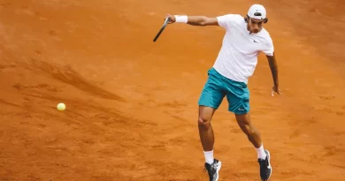 Il tennista italiano Lorenzo Musetti ha vinto il torneo di Amburgo, il primo della sua carriera