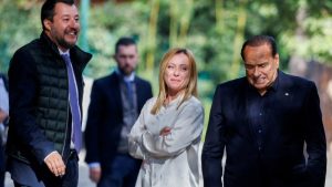 Governo e politica verso le elezioni, Meloni avverte il centrodestra: “Senza accordo sul premier alleanza inutile”.  E Salvini: “Chi avrà un voto in più indicherà il premier”