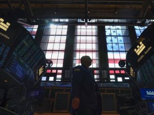 Riforme a rischio, S&P taglia le previsioni sull’Italia dopo le dimissioni di Draghi