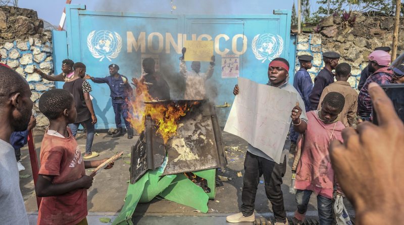 Almeno dieci persone sono morte nella Repubblica Democratica del Congo durante le proteste contro una missione di pace dell’ONU