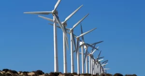 Ok Cdm a golden power su Fastweb e Wind 3 per il 5G. Sì anche a 11 progetti di impianti eolici