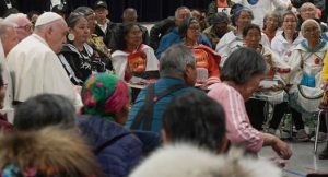 Il Papa al popolo Inuit: «Chiedo perdono per il male fatto da non pochi cattolici»