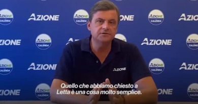 Elezioni politiche 2022, Calenda: “Chiesto a Letta minimo sindacale, se risposta è no, è rottura”. Salvini: “Al Viminale? Decidono gli elettori”