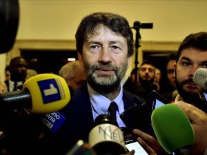 In tempo di crisi i ministri del Pd e gli ex grillini investono nell’immobiliare