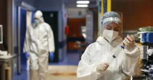 Covid, ultime notizie. Oggi in Italia 45.621 nuovi casi (-28,5% sulla settimana) e 189 morti