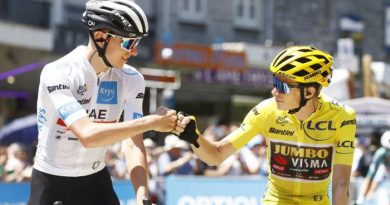 Ciclismo, show al Giro dell’Emilia 2022: torna il duello Pogacar-Vingegaard