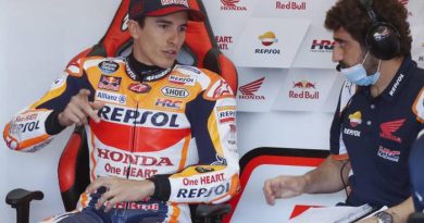 MotoGp, Marquez nel box della Honda in Austria: “Quando torno? Presto per dirlo”