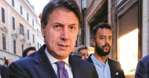 Conte: “Il M5s non fa balletti con Letta. Elettori Pd mi scrivono che ci voteranno. Raggi? Non si agiti, ci sarà trasparenza sulle liste”