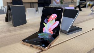 Galaxy Z Flip 4, tutte le novità sul nuovo pieghevole a conchiglia di Samsung