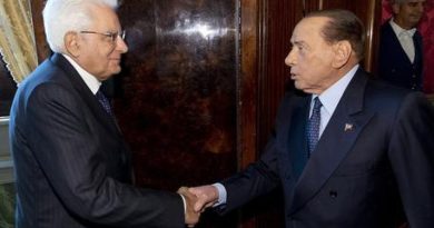 Elezioni politiche 2022. Berlusconi: se passa il presidenzialismo Mattarella deve dimettersi