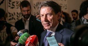 Parlamentarie M5s, hanno votato oltre 50mila iscritti: “Più del 2018”. Via libera al listino di 15 nomi proposto da Conte con l’86,5% di Sì