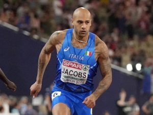 Jacobs agli Europei di atletica non corre la batteria della staffetta 4×100 che si qualifica per la finale