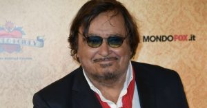 Umberto Smaila verso il Grande Fratello Vip: “C’è un solo bagno, la cosa mi inquieta molto”