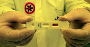 Coronavirus, in Italia 24.691 nuovi casi e 124 morti