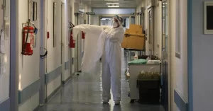 Coronavirus, ultime notizie: in Italia 19.470 nuovi casi e 63 morti