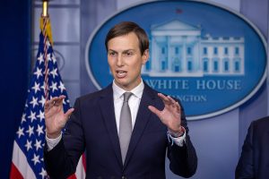 Jared Kushner insiste sul fatto che Trump, che si è procurato da solo documenti governativi top secret, è un uomo innocente “eccessivamente perseguitato” dagli haters