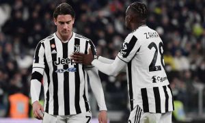 Roma, per il centrocampo si valuta anche un giocatore della Juve