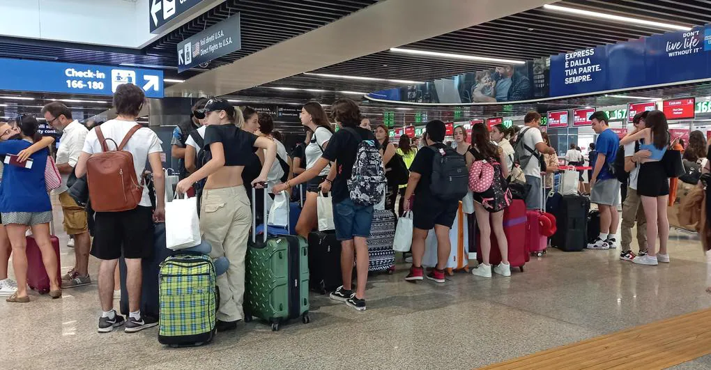Euro debole, ecco gli effetti su export e turismo