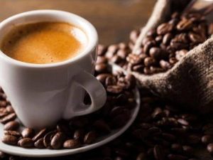 Caffè, costo raddoppiato: ma  «nell’immediato»  Illy non aumenterà il prezzo