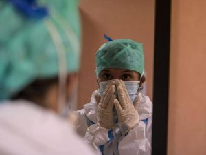 Covid, la terapia con antinfiammatori  riduce le ospedalizzazioni del 90 per cento L’ondata d’autunno  e ‘Centaurus’: cosa sapere