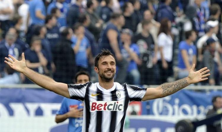 Vucinic: 'Juve-Roma indecifrabile, per lo scudetto non c'è una favorita. Vlahovic? I conti si fanno alla fine'