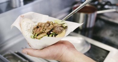 Kebab di lusso a 35 euro: in coda per assaggiarlo