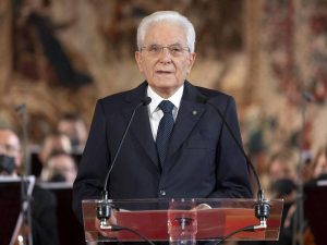 Mattarella striglia la Ue: “Sul gas è urgente una risposta”