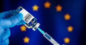 Via libera dell’Aifa ai vaccini adattati contro Omicron