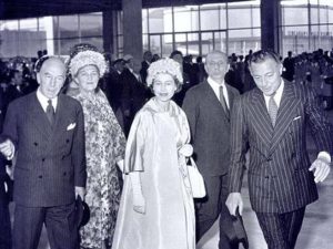 Quando Torino impazzì per Elisabetta: la visita ad Italia ‘61 accompagnata da Gianni Agnelli