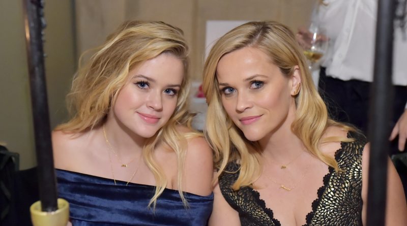 Reese Witherspoon, Her Mom, and Her Daughter Could Pass for Triplets in Latest Instagram Post