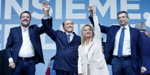 Com’è andato il comizio finale della destra