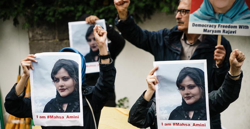 L’Iran ha bloccato l’accesso a Internet a Teheran, dopo le proteste per la morte di Mahsa Amini