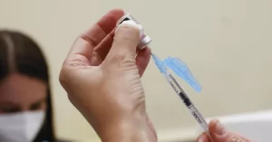 Coronavirus ultime notizie. Oggi in Italia altri 44.878 casi (+58% in 7 giorni) e 64 decessi