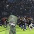 Almeno 174 morti in seguito a disordini durante una partita di calcio