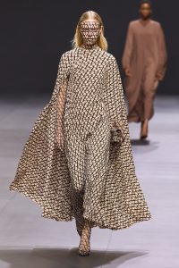 Valentino primavera 2023 pronto per l’uso