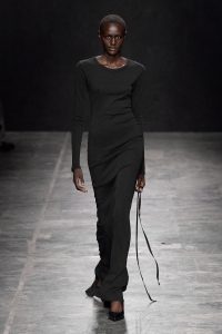 Ann Demeulemeester primavera 2023 pronto per l’uso