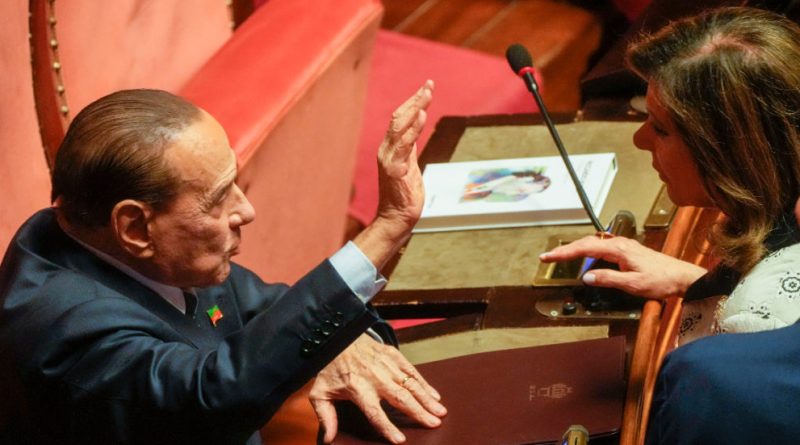 Governo, Berlusconi riapre i giochi: “Casellati alla Giustizia, c’è l’accordo”. Ma La Russa smentisce: “Meloni vuole Nordio” – la giornata