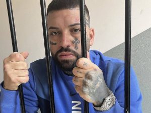 “Maresciallo, non ci prendi”. Arrestato il cantante Niko Pandetta