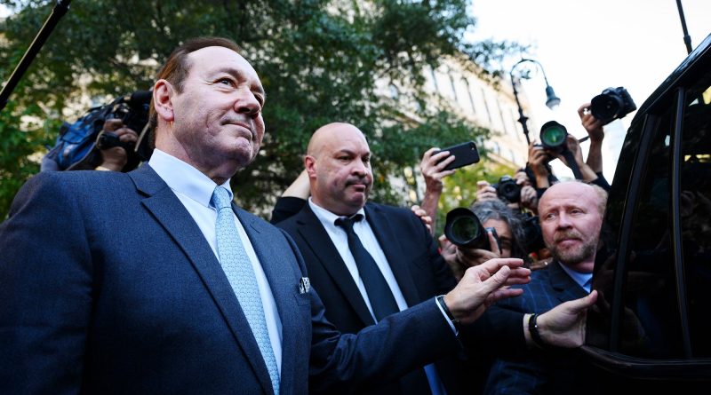 Kevin Spacey scagionato nella causa per cattiva condotta sessuale
