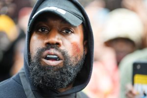 Aumentano le pressioni su Adidas per tagliare i ponti con Kanye West