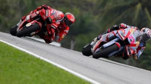 MotoGP Ducati e Honda, polemica social su Valencia: Bastianini in mezzo
