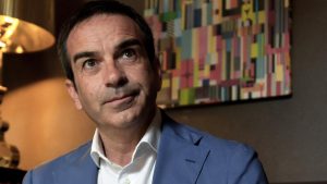 Breaking news: L’hub mafioso assume medici cubani mentre i medici italiani evitano la regione – The Times