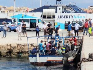 Breaking news: Si aggrava la crisi migratoria in Italia – Prensa Latina