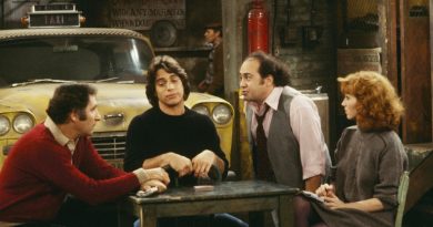 Muore a 86 anni David Davis, scrittore-produttore di “The Mary Tyler Moore Show”, “Taxi” e altri classici