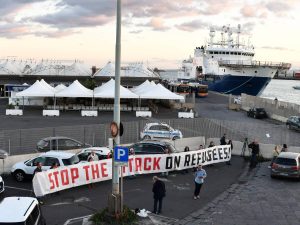 “Contravvengono alle norme Frontex”. L’esperto inchioda le Ong e mette a tacere la sinistra